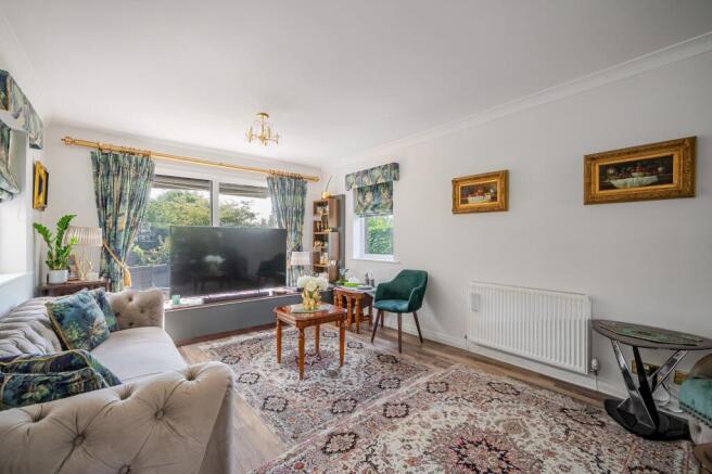 4 bed Detached for sale Image 5