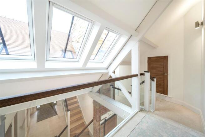 3 bed Terraced for sale Image 6