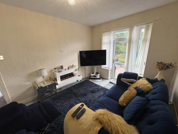 3 bed Semi-Detached Bungalow for sale Image 8