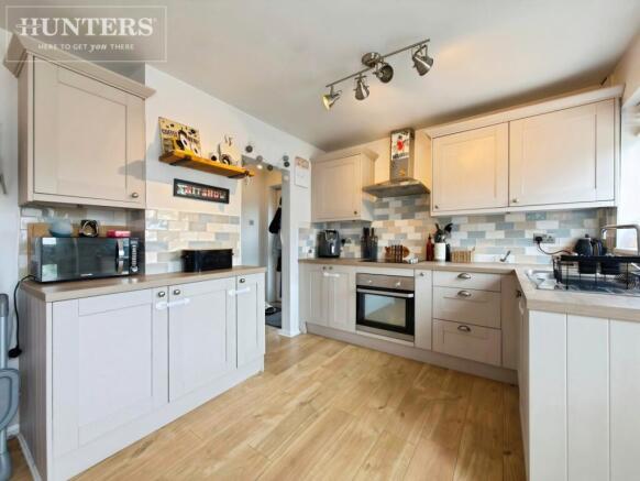 3 bed Semi-Detached for sale Image 5