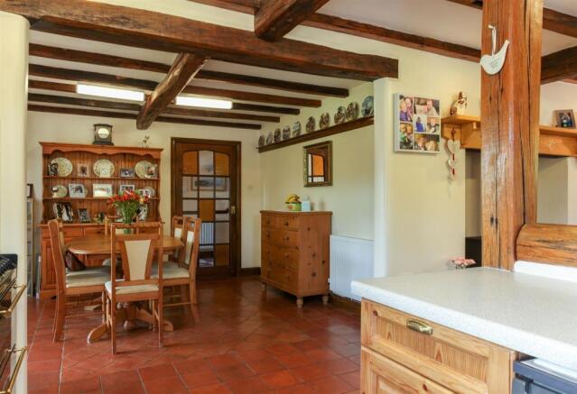 Kitchen & Dining Are