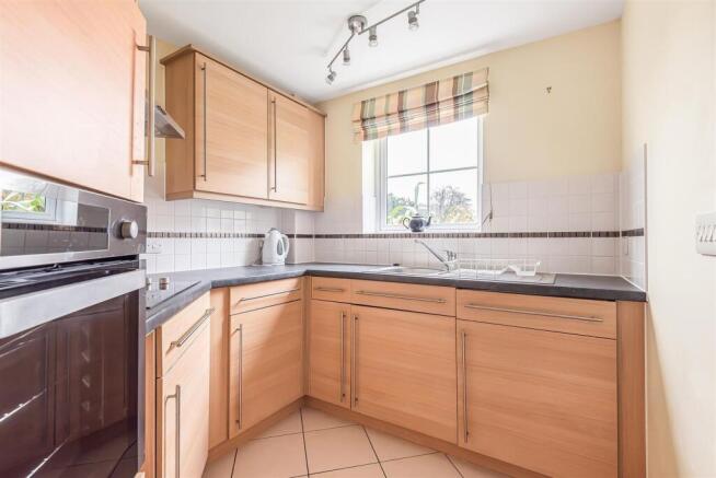 1 bed Flat for sale Image 8