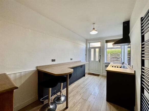 BREAKFAST KITCHEN