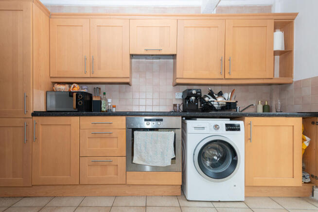 2 bed Terraced for sale Image 8