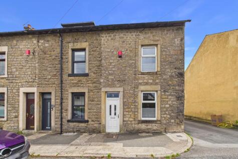 31 Highfield Road, Carnforth, LA5 9BE
