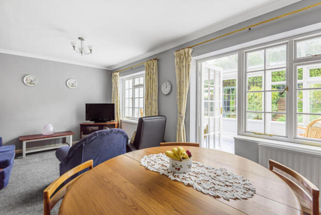 Sitting/Dining Room