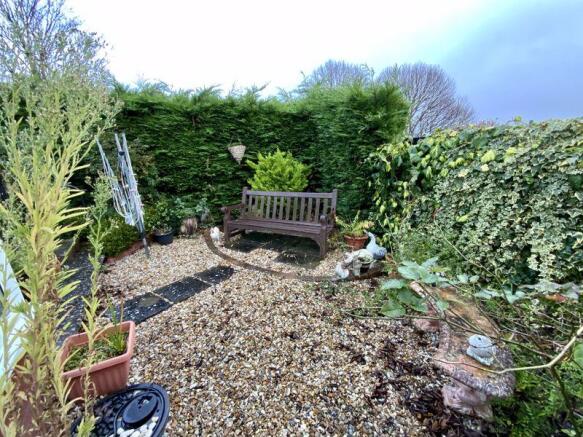 garden 02