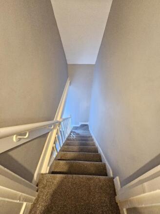 2 bed Duplex to rent Image 6