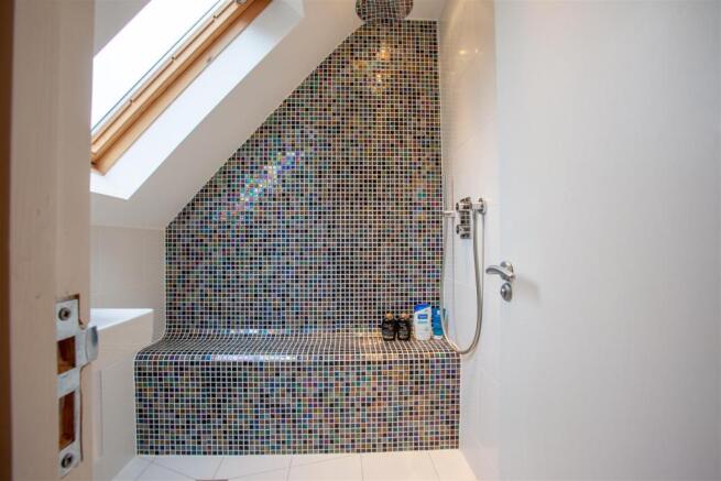Bathroom ii (1 of 1).jpg