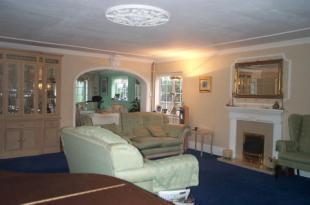 Lounge 2