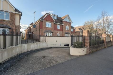 Shoppenhangers Road, Maidenhead