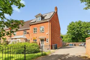 27, Cooper Gardens, Nottingham NG11 6AZ