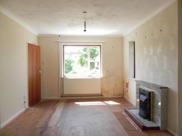 https://s3-eu-west-1.amazonaws.com/propertylab/allanmorris/property-images/standard/3587_Whitehaven - Sitting Room.JPG