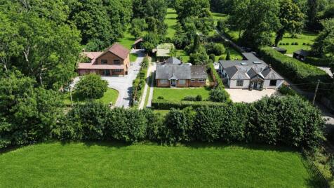 Alton Lane, Four Marks, Alton, Hampshire, GU34