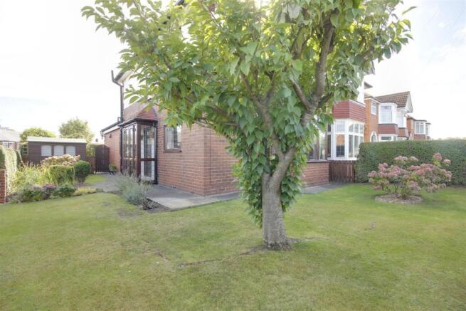 Front & Side Garden