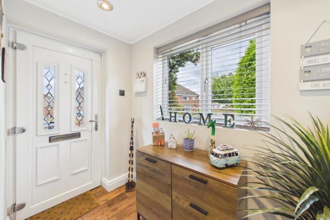 3 bed Semi-Detached for sale Image 10