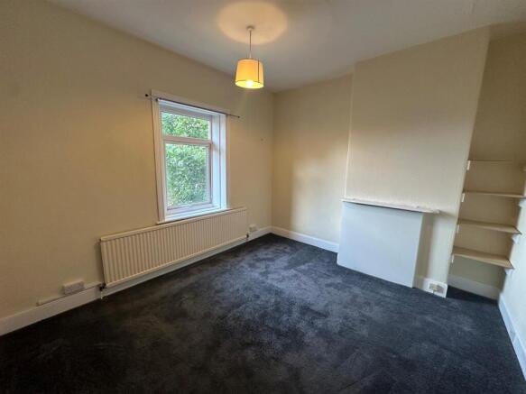 3 bed Terraced to rent Image 7