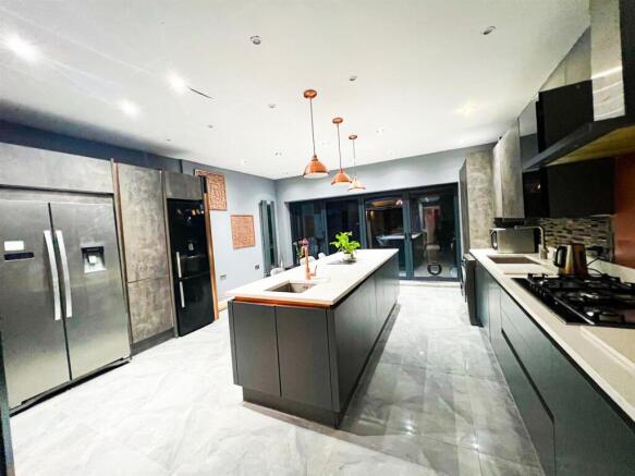 Gantshill Crescent IG2