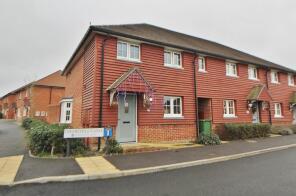 2, Churchill Close, Waterlooville PO7 5GG