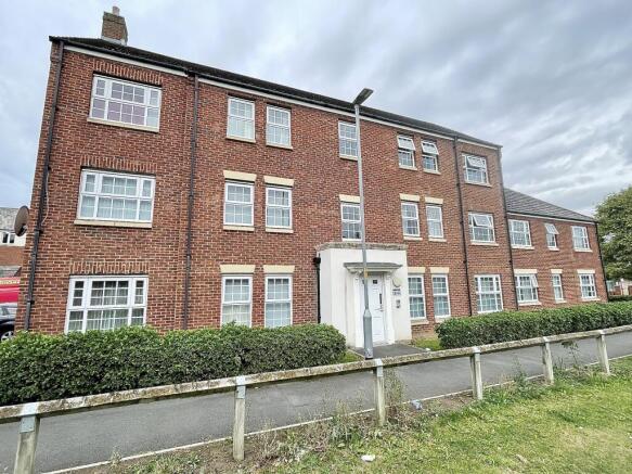 2 bed Flat to rent Image 7