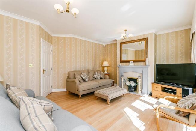 8309336-interior20.jpg