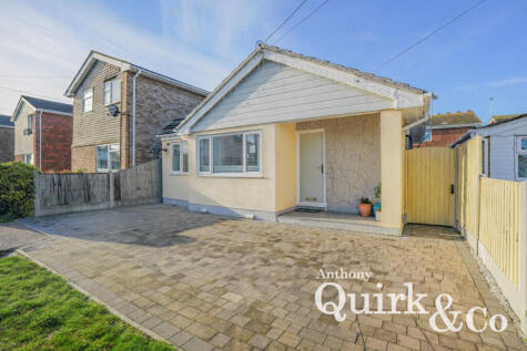 Zelham Drive, Canvey Island, SS8
