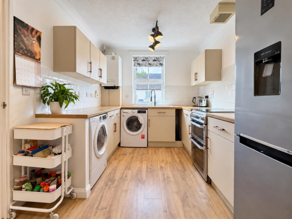 Kitchen Area.png