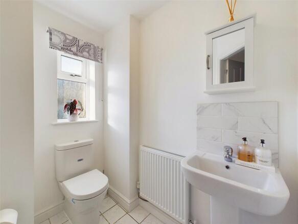 The Hazels, Abbeymead, Gloucester, Gloucestershire, GL4 photo 4