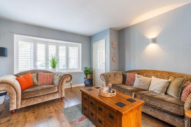 3 bed Semi-Detached for sale Image 6
