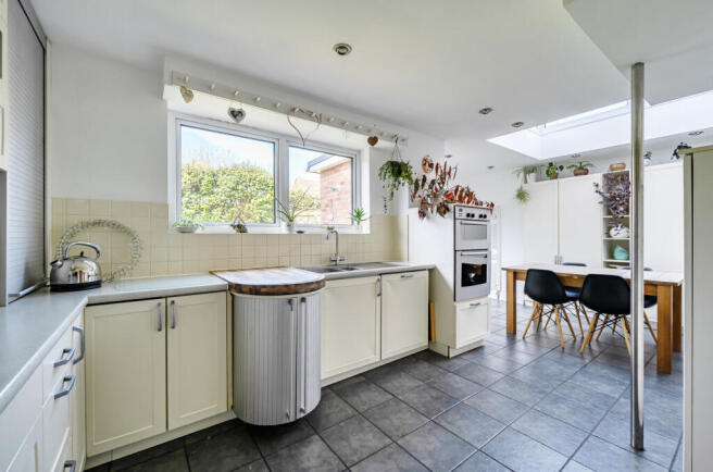 1437301-20-69d503...