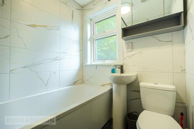 3 bed Terraced for sale Image 9