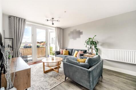 Mole Road, Hersham, KT12