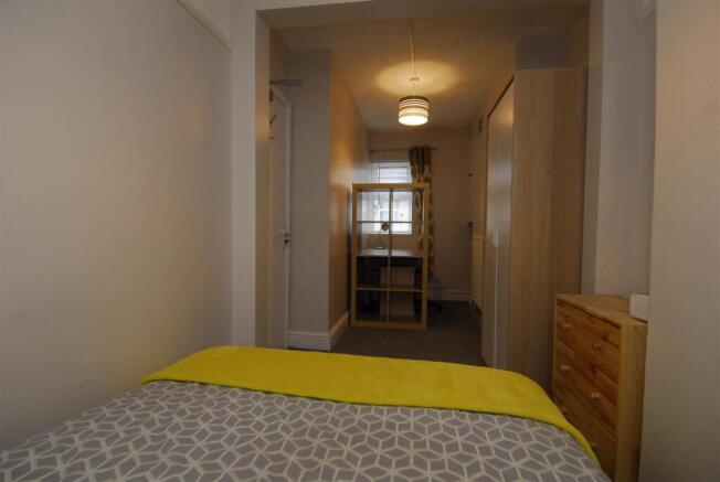 2WellingtonStR2006.JPG