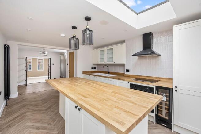 Kitchen 3.jpeg