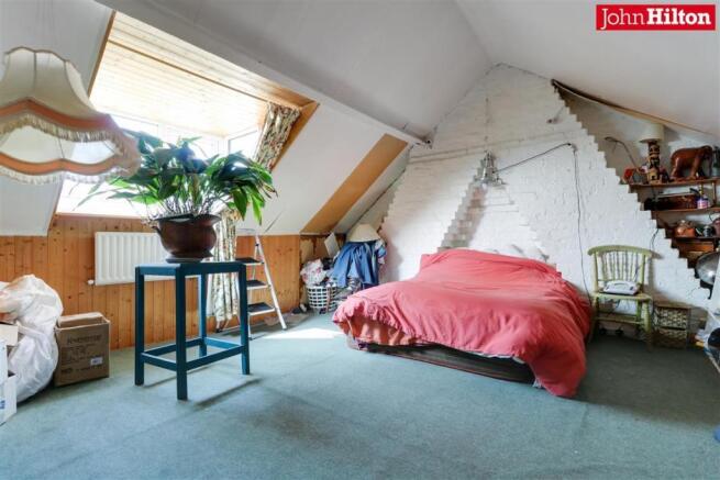 965. Loft Room.jpg