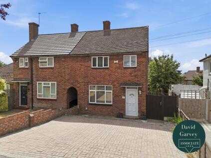 Longtown Road, Romford, RM3