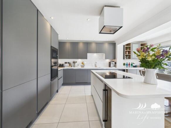 CAM03691G0-PR0061...