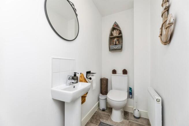 3 bed Town House for sale Image 6