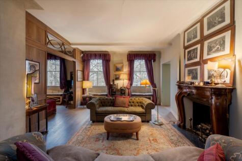 Ennismore Gardens, London, SW7