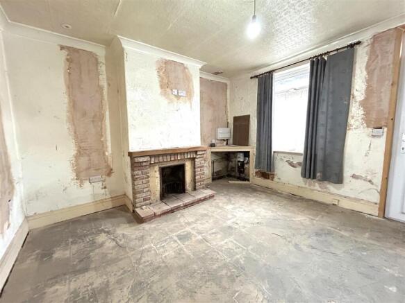 1 bed Terraced for sale Image 2