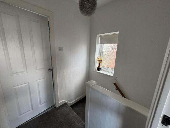 2 bed Town House for sale Image 10