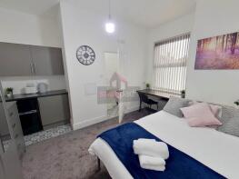 1a, Trafalgar Road, Salford M6 8JD