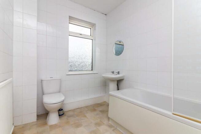 4 bed Terraced to rent Image 4