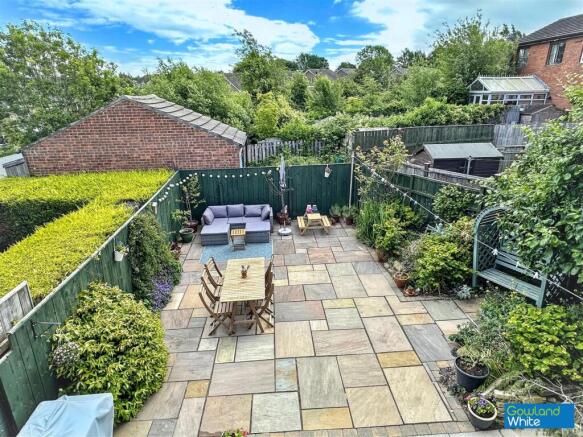 4 bed Detached for sale Image 2