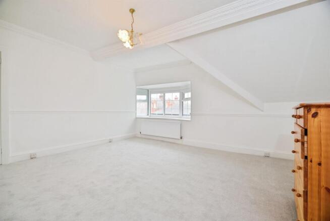 2 bed Flat for sale Image 9