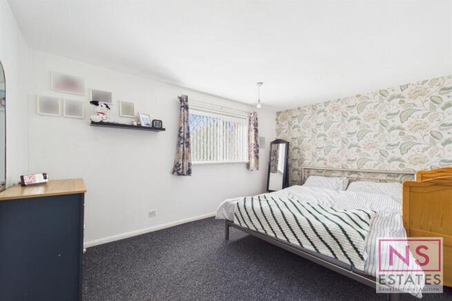 Edgeworth Court, Hemlington, Middlesbrough, TS8 photo 4
