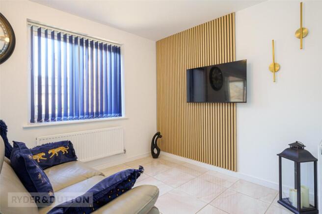 4 bed Detached for sale Image 6