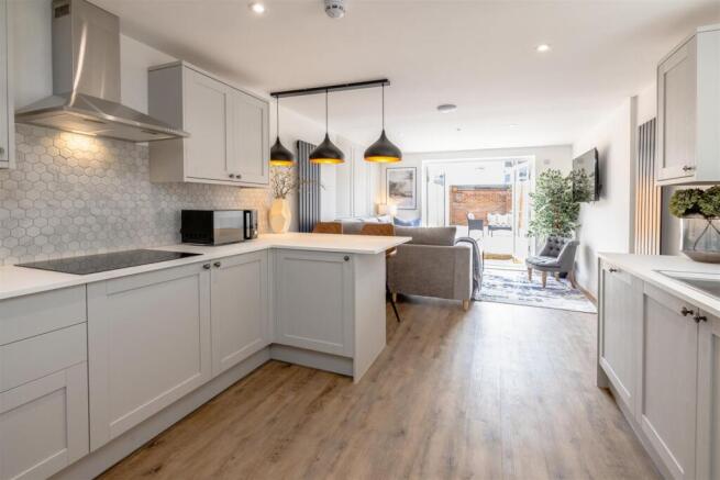 Brentor Aug 24 2k Res-180.jpg