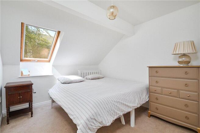 3 bed Terraced for sale Image 12