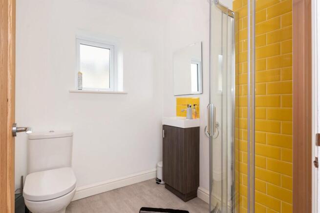 En-suite Bathroom